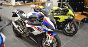Pure Power Redefined: How the BMW S 1000 RR Dominates the Superbike Class BMW S 1000 RR
