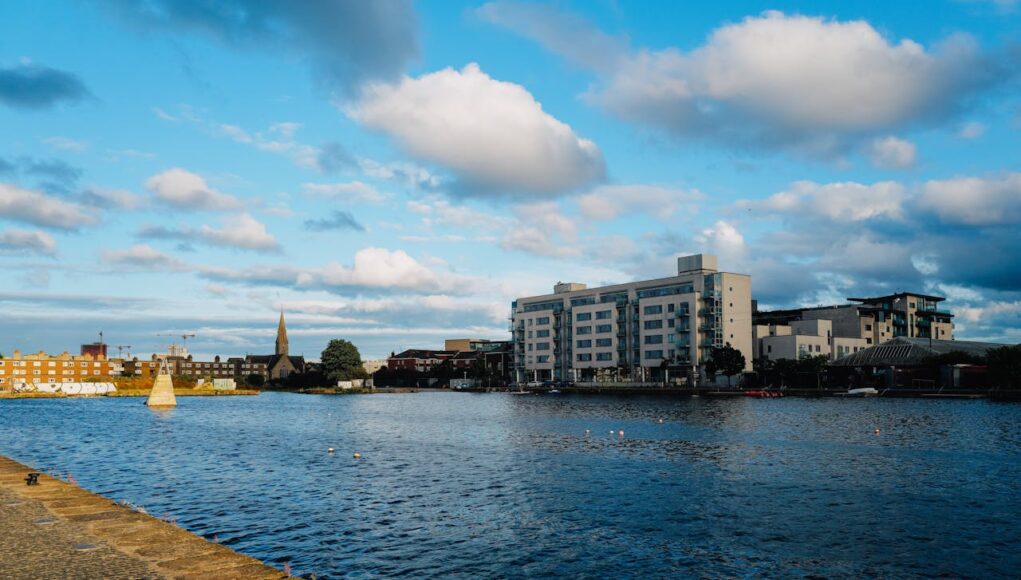 Waterfront Living: What Buyers Should Expect Waterfront Living